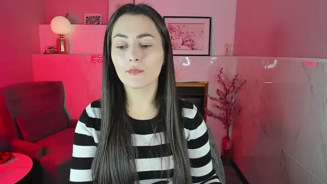 KylieMellow online show from September 2025 01:27:01 PM