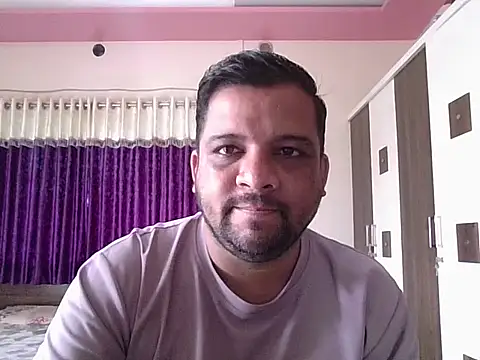 Snapshot of dhruv_love chatting on October 2025 04:05:01 AM dhruv love online show from October 2025 04:05:01 AM