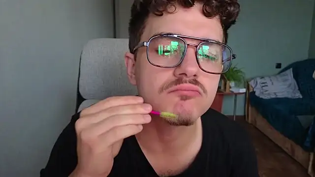 Remy Miles online show from October 2025 07:12:01 AM