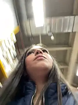 Alyshanon18 online show from April 2026 09:59:02 PM