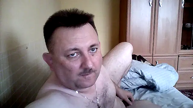 Snapshot of Novy73 chatting on September 2025 09:14:01 AM Novy73 online show from September 2025 09:14:01 AM