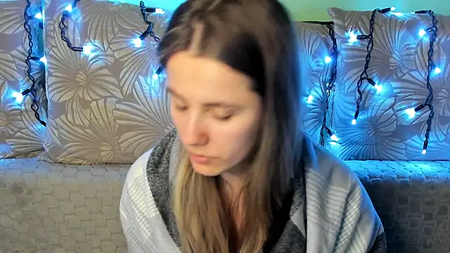 MaggieCake online show from February 2026 02:21:01 AM