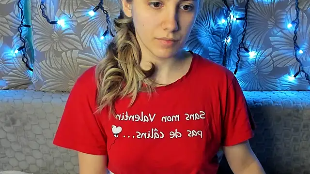 MaggieCake online show from March 2026 03:45:02 AM