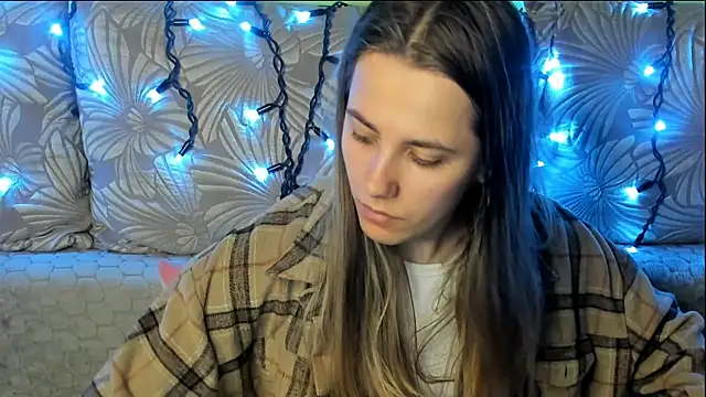 MaggieCake online show from April 2026 04:06:02 AM