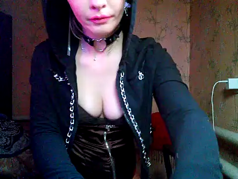 WildMissNiks online show from November 2025 08:52:02 AM