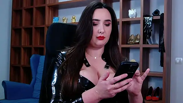 Mistress Audrey online show from November 2025 07:25:01 PM