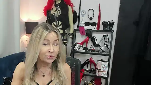 crystaLUX online show from February 2026 05:15:01 AM