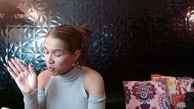 PINK  LOLA1 online show from February 2026 11:54:01 AM