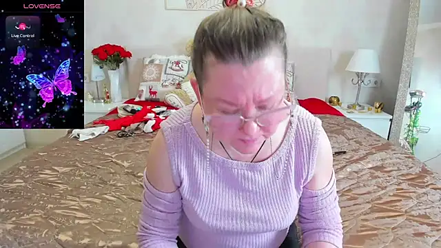 katysako online show from January 2025 09:51:01 PM