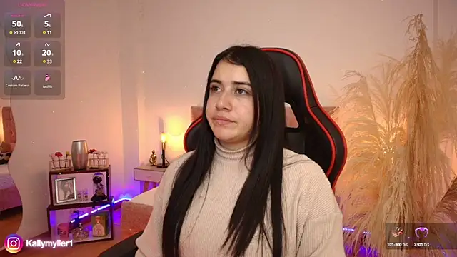 Snapshot of KallyMyller1 chatting on January 2025 07:38:01 PM KallyMyller1 online show from January 2025 07:38:01 PM