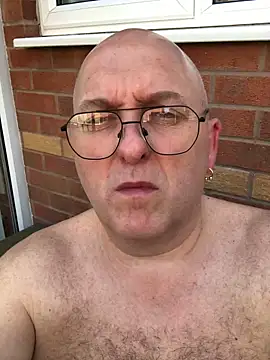 Snapshot of Free2cum4u chatting on May 2026 03:17:02 PM Free2cum4u online show from May 2026 03:17:02 PM