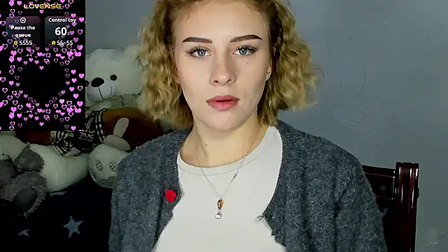 KindKristy online show from September 2025 05:20:01 AM