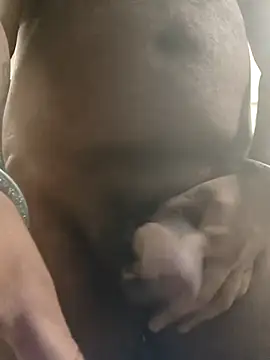 Harmanboy03 online show from February 2026 09:35:02 PM