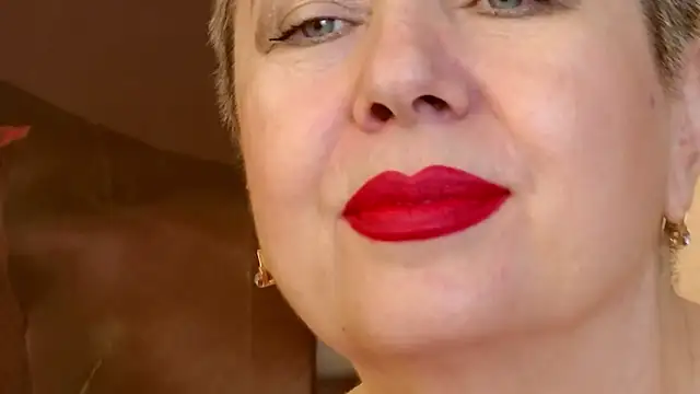 LadyPosh online show from September 2025 09:07:02 PM