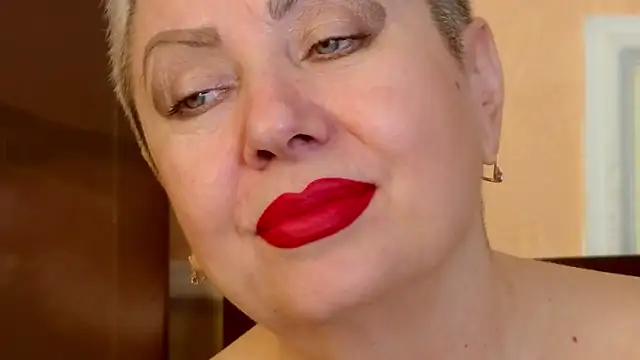 LadyPosh online show from October 2025 09:02:02 PM