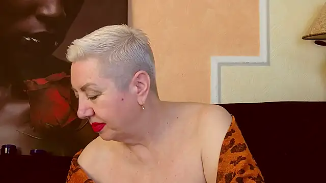 LadyPosh online show from December 2025 07:21:02 PM