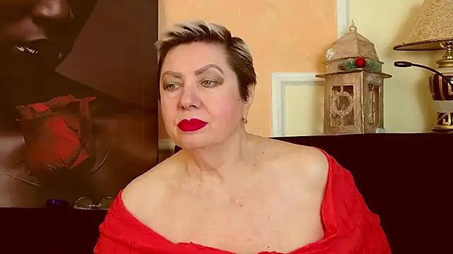 LadyPosh online show from April 2026 08:39:01 PM