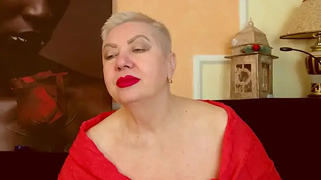 Snapshot of LadyPosh chatting on April 2026 11:51:02 PM LadyPosh online show from April 2026 11:51:02 PM