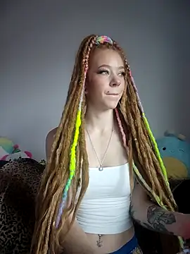 LucidLucy online show from November 2025 01:24:02 PM