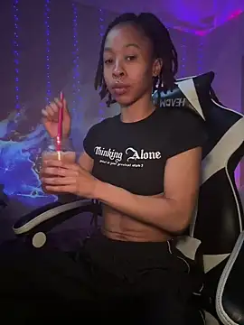 thebrattygoddess online show from March 2025 12:04:02 AM