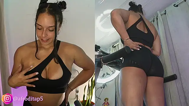 afroditaP  online show from February 2025 05:15:02 PM