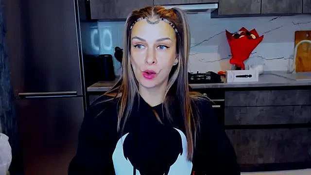 AlexiaDarren online show from February 2025 06:51:02 PM