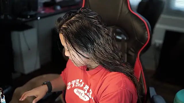 Bubbleliyah online show from December 2024 04:29:02 PM