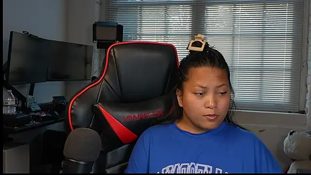 Bubbleliyah online show from March 2026 11:54:01 AM