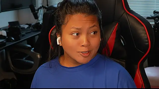 Bubbleliyah online show from April 2026 09:54:01 PM