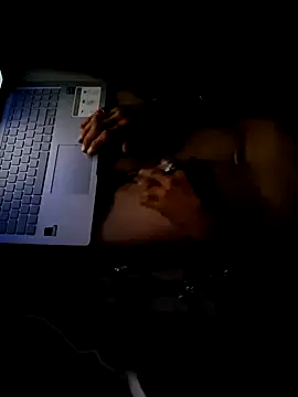 Snapshot of justinewe69 chatting on September 2025 04:24:02 AM justinewe69 online show from September 2025 04:24:02 AM