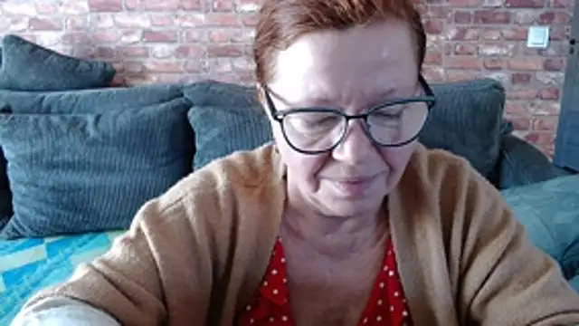 Adelewildx online show from November 2025 11:31:02 AM