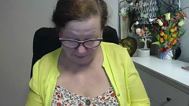 Adelewildx online show from March 2026 04:51:01 AM