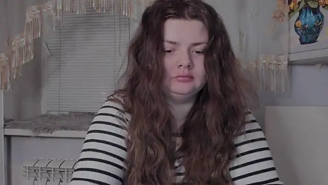 Snapshot of Eva_Shameless chatting on February 2025 04:07:01 PM Eva Shameless online show from February 2025 04:07:01 PM