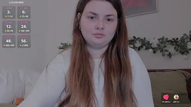 Snapshot of Eva_Shameless chatting on October 2025 04:13:02 PM Eva Shameless online show from October 2025 04:13:02 PM