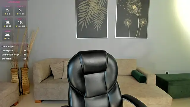 Snapshot of BrennaWalker chatting on January 2025 06:09:02 AM BrennaWalker online show from January 2025 06:09:02 AM