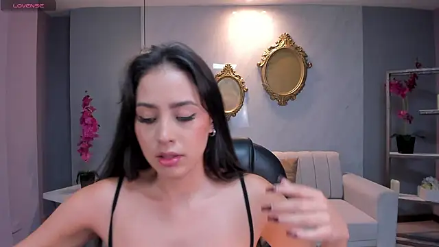 Snapshot of BrennaWalker chatting on February 2025 03:14:02 AM BrennaWalker online show from February 2025 03:14:02 AM