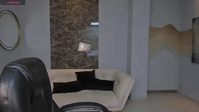 Snapshot of BrennaWalker chatting on March 2025 03:19:01 AM BrennaWalker online show from March 2025 03:19:01 AM