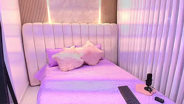 Snapshot of emyli_sw_ chatting on November 2025 03:05:02 AM emyli sw online show from November 2025 03:05:02 AM