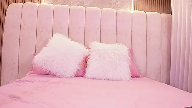 Snapshot of emyli_sw_ chatting on February 2026 03:10:01 AM emyli sw online show from February 2026 03:10:01 AM