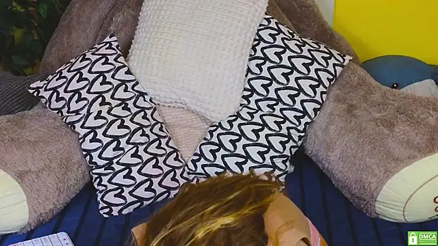 SuchArt  online show from January 2025 04:37:02 PM