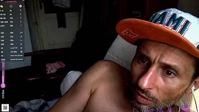 Snapshot of FireFox_Feel chatting on December 2024 01:44:01 PM FireFox Feel online show from December 2024 01:44:01 PM