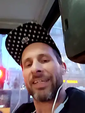 Snapshot of FireFox_Feel chatting on February 2025 04:21:01 PM FireFox Feel online show from February 2025 04:21:01 PM