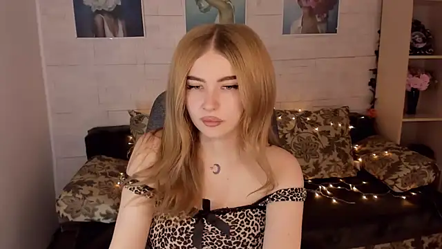 ViolettaLopez online show from January 2025 02:41:01 PM