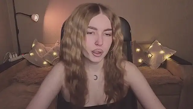 ViolettaLopez online show from February 2026 02:35:01 PM