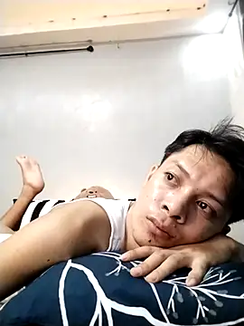 Snapshot of urpinoyasian chatting on November 2025 12:25:01 PM urpinoyasian online show from November 2025 12:25:01 PM