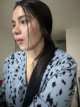  queen sofia online show from February 2025 11:15:01 PM