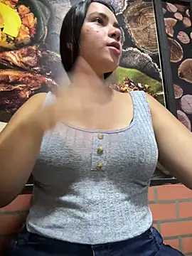  queen sofia online show from February 2025 05:09:02 PM