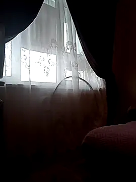 Amy August online show from March 2025 07:41:01 AM