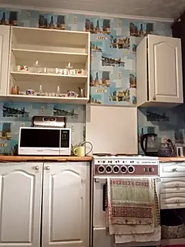 Amy August online show from March 2025 06:09:01 AM