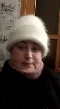 Amy August online show from March 2025 04:15:01 PM